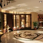 Golden Hill מלון 4*