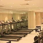 Golden Hill מלון 4*