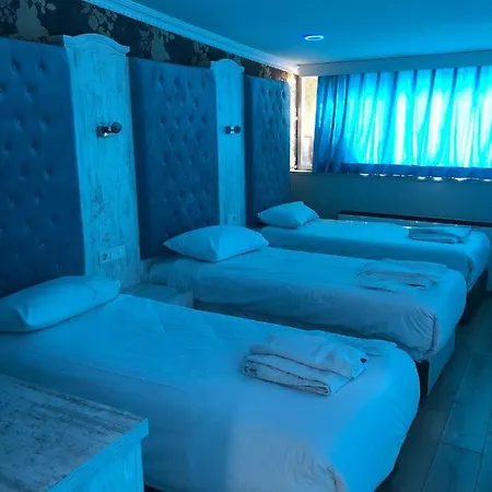 Golden Hill Hotel