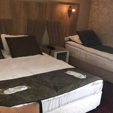 Golden Hill Hotel 4*