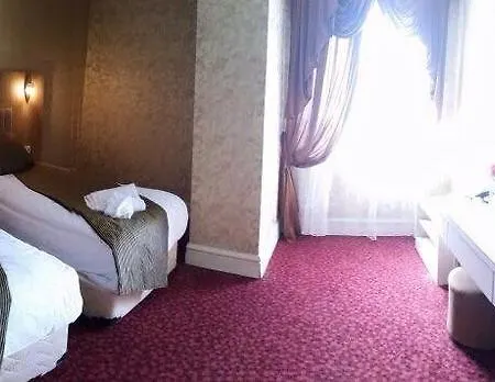 Golden Hill Hotel 4*