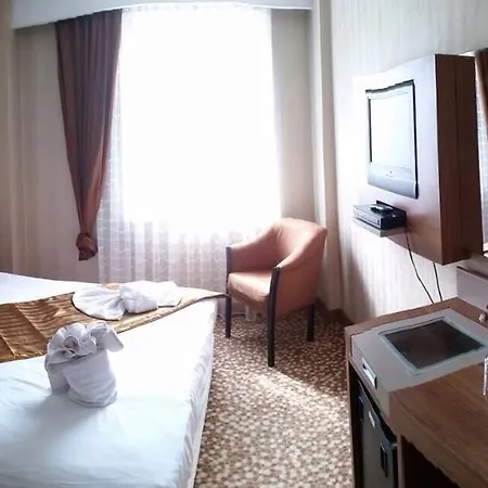 Golden Hill Otel