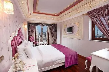 Golden Hill Otel