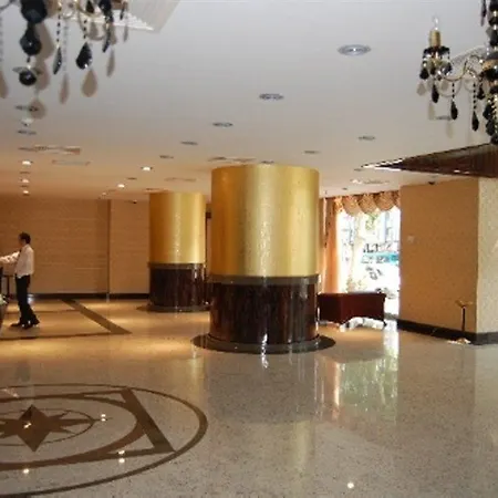 Otel Golden Hill 4*