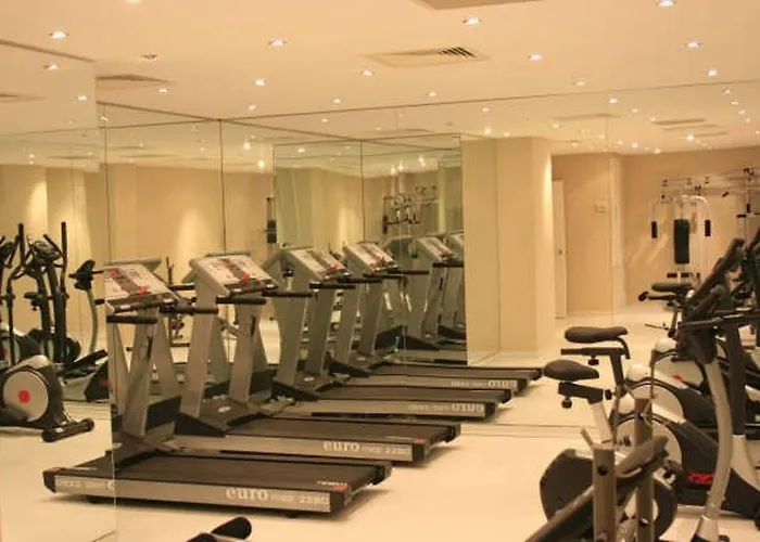 Golden Hill Hotel 4*