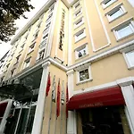 Golden Hill Hotel