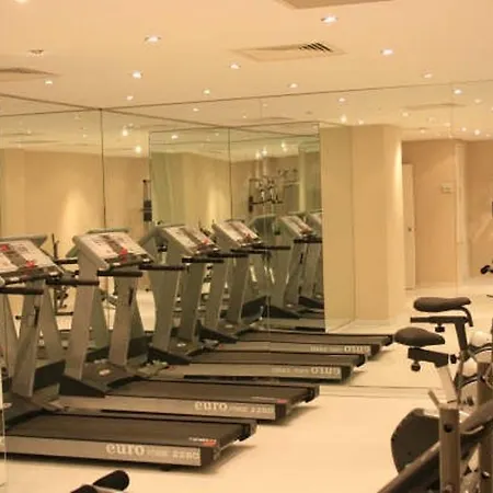 Golden Hill Hotel 4*