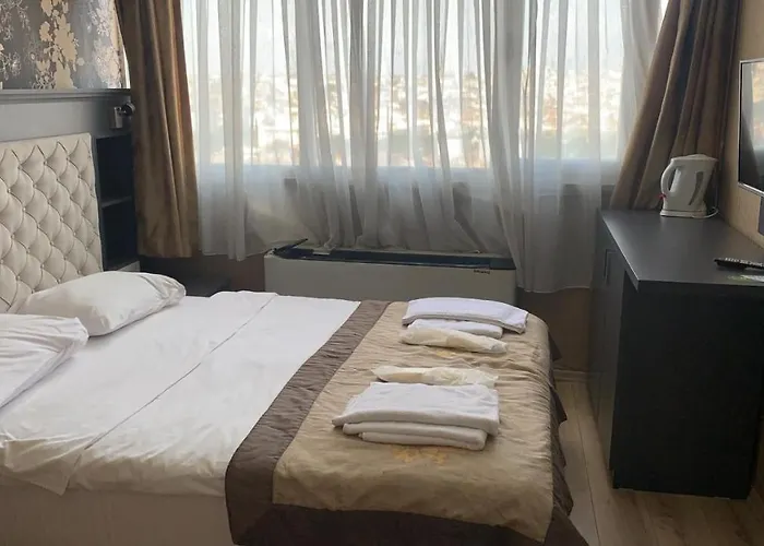 Golden Hill Hotell 4*