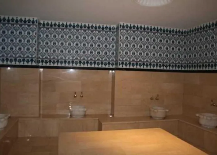 Golden Hill Hotel 4*