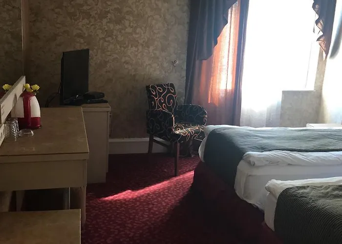 Hotell Golden Hill 4*